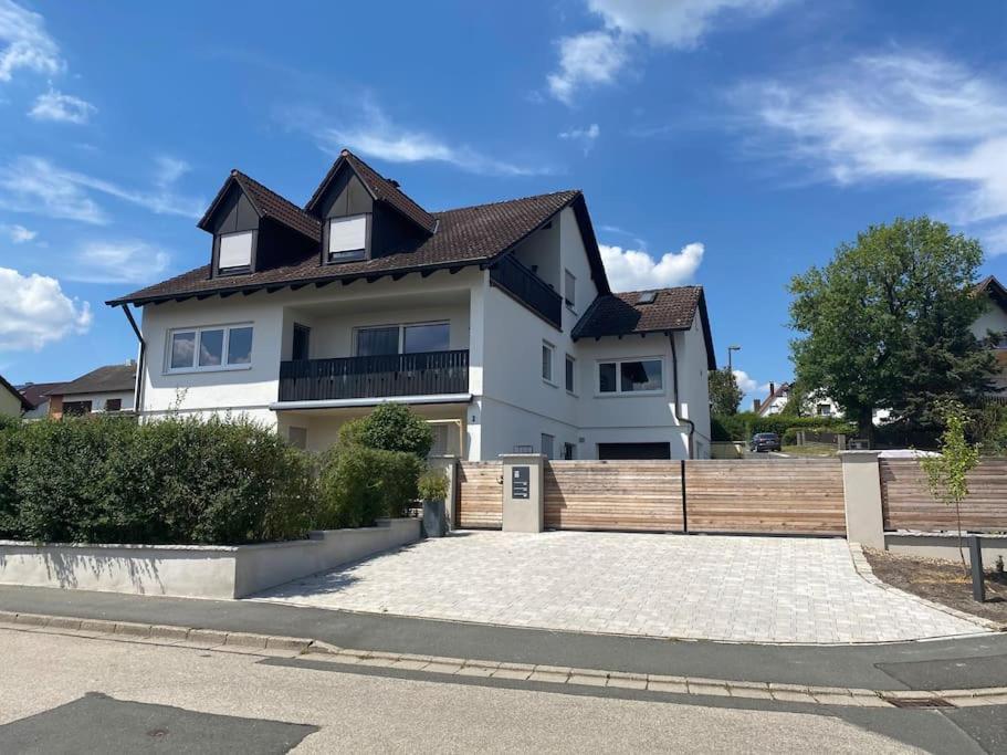 Ferienwohnung Hersbruck Wlan Free Parking Modern Zentral Und Natur Exterior photo